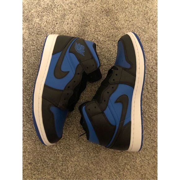 Nike Air Jordan 1 Mid Men\'s Size 10 main image 5
